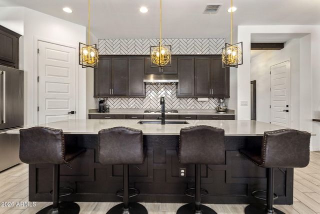 17270 W AUBREY Lane, Surprise, AZ 85378