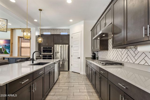17270 W AUBREY Lane, Surprise, AZ 85378