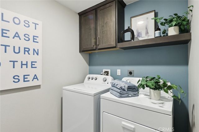 6392 Moonfire Lane 5, Fontana, CA 92336