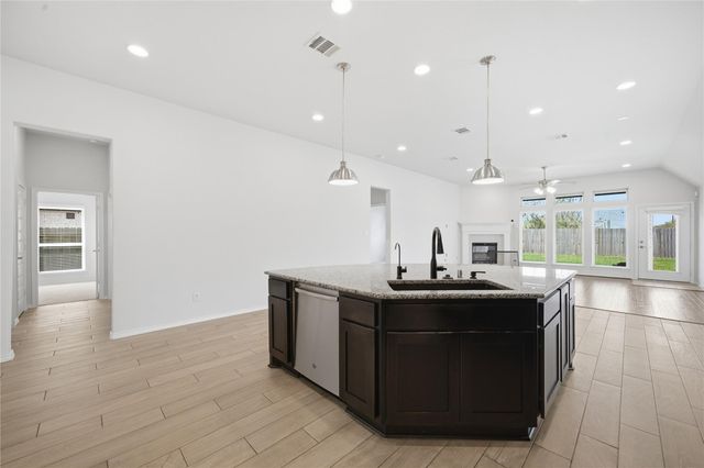 20427 Noble Arabian Drive, Tomball, TX 77377