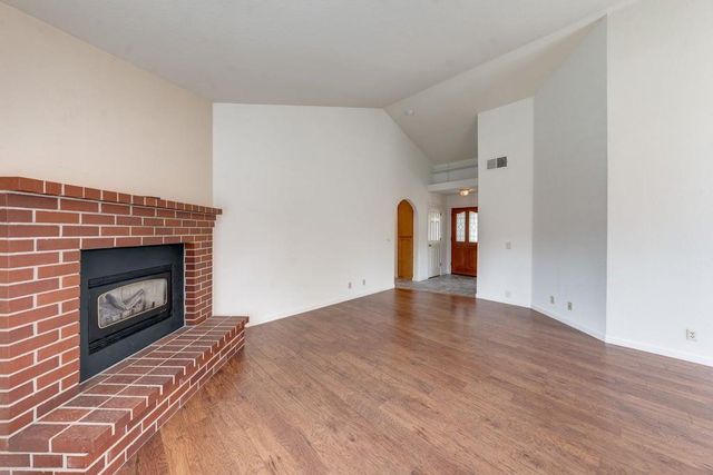 4520 Candle Ct, Elk Grove, CA 95758