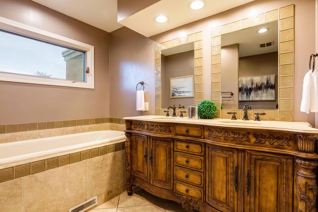 4000 Ivy Lawn Court NW, Albuquerque, NM 87107