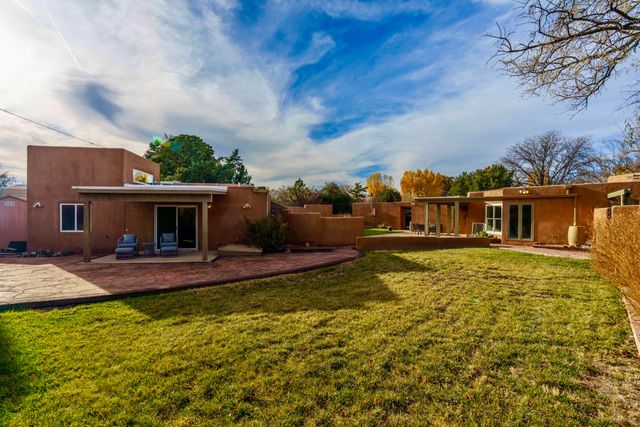 4000 Ivy Lawn Court NW, Albuquerque, NM 87107