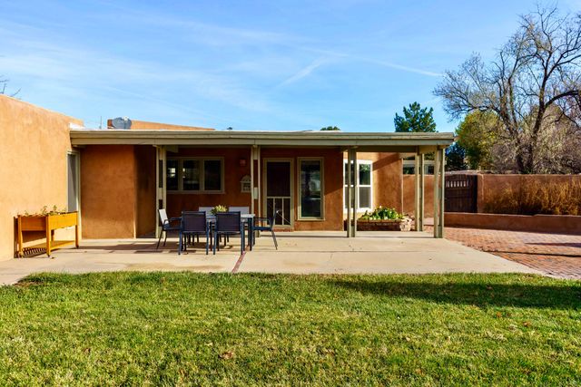 4000 Ivy Lawn Court NW, Albuquerque, NM 87107