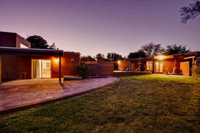 4000 Ivy Lawn Court NW, Albuquerque, NM 87107