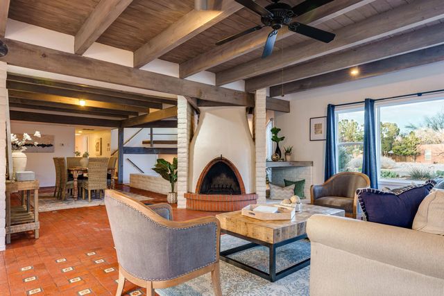 4000 Ivy Lawn Court NW, Albuquerque, NM 87107