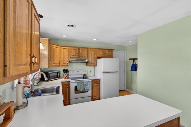 321 East Montgomery Street, Salisbury Twp, PA 18103
