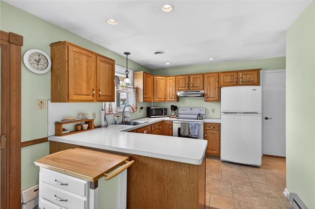 321 East Montgomery Street, Salisbury Twp, PA 18103