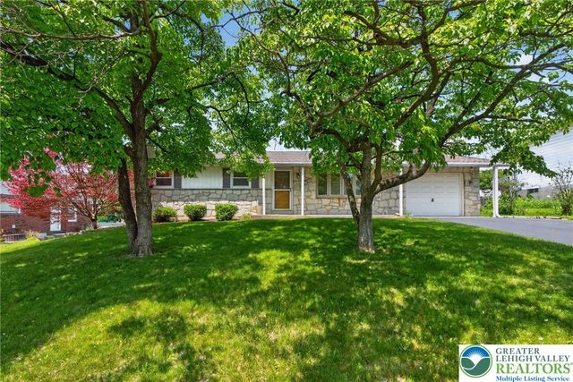 321 East Montgomery Street, Salisbury Twp, PA 18103