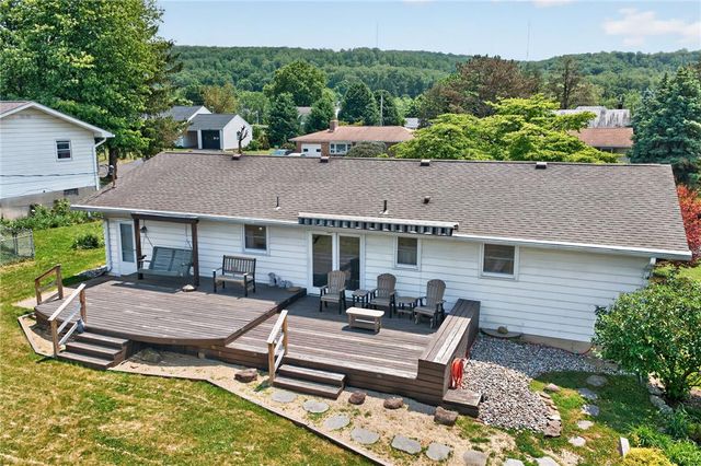 321 East Montgomery Street, Salisbury Twp, PA 18103