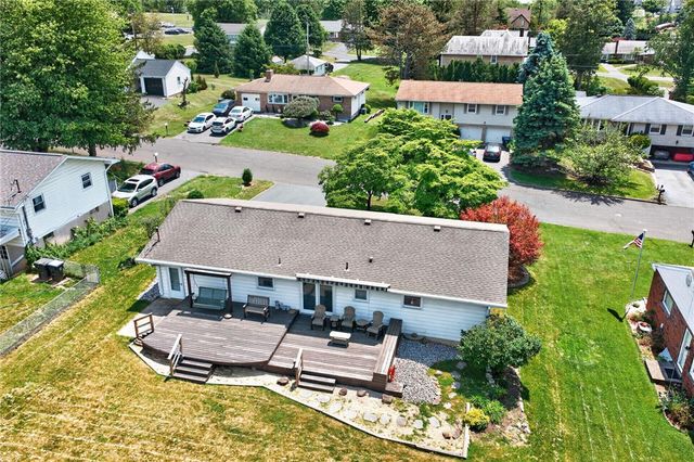 321 East Montgomery Street, Salisbury Twp, PA 18103