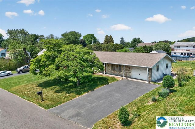 321 East Montgomery Street, Salisbury Twp, PA 18103