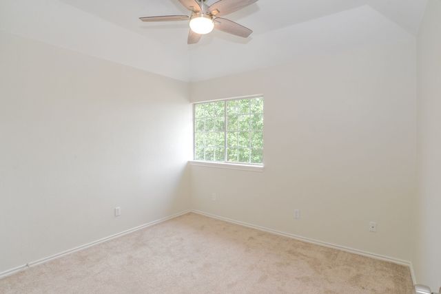 923 Kathryn Drive, Lewisville, TX 75067