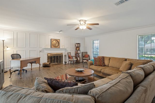 2617 Still Meadow Road, Irving, TX 75060