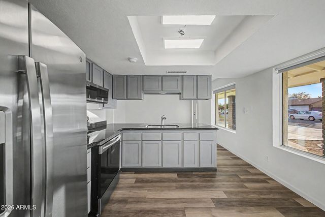 7809 W MONTEREY Way, Phoenix, AZ 85033