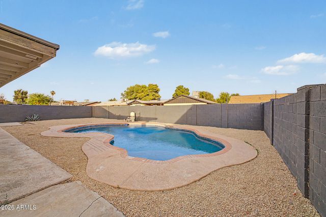 7809 W MONTEREY Way, Phoenix, AZ 85033