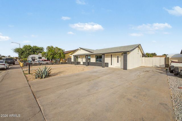 7809 W MONTEREY Way, Phoenix, AZ 85033
