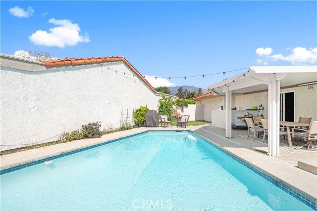 1400 Blossom, Upland, CA 91786