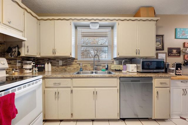 2125 Allenhurst Street, Norman, OK 73071