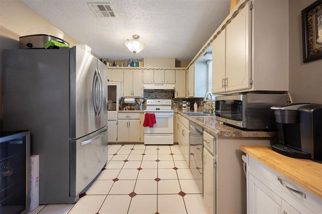 2125 Allenhurst Street, Norman, OK 73071