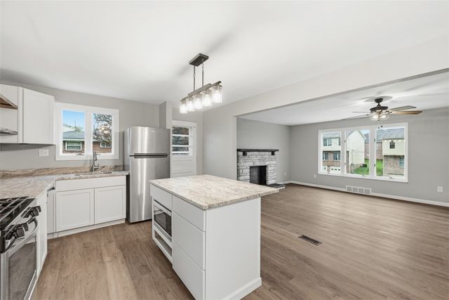 105 Columbia Dr, Canonsburg, PA 15317