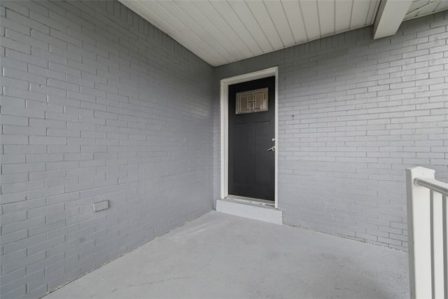 105 Columbia Dr, Canonsburg, PA 15317