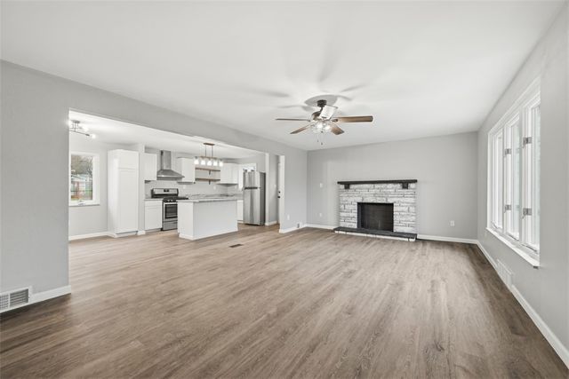 105 Columbia Dr, Canonsburg, PA 15317