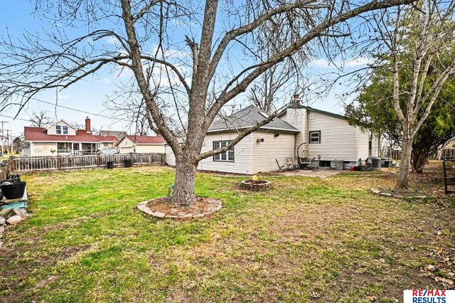 57 Carter Lake Club, Council Bluffs, IA 51501