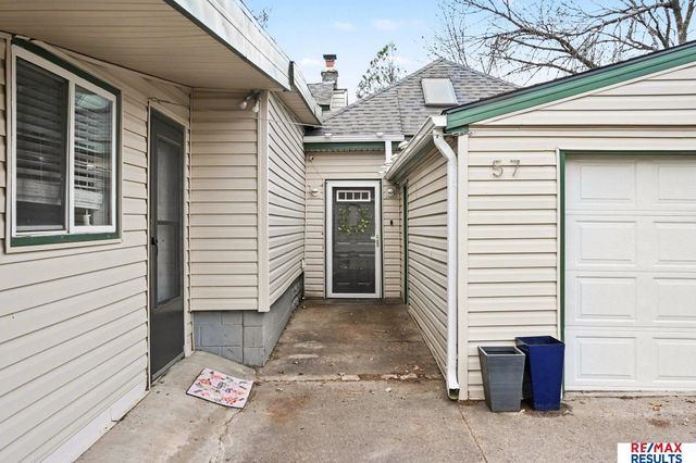 57 Carter Lake Club, Council Bluffs, IA 51501