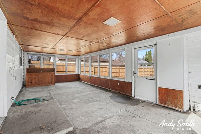 805 Sunnock Avenue, Kalamazoo City, MI 49001