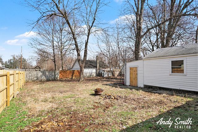 805 Sunnock Avenue, Kalamazoo City, MI 49001