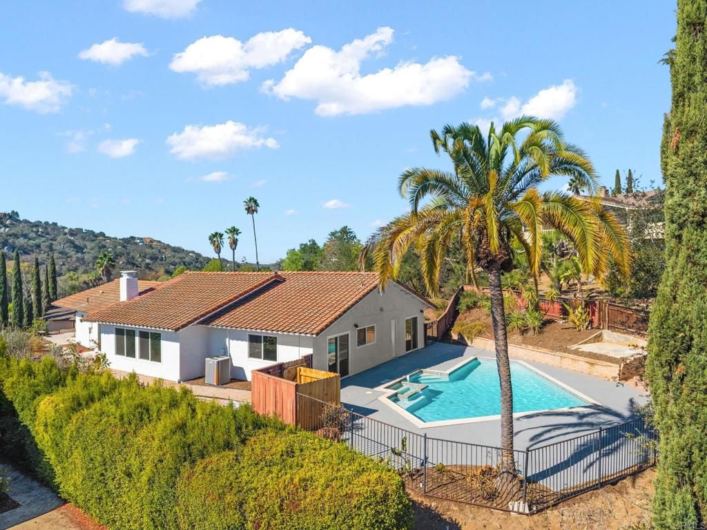 10236 Lake Meadow Lane, Escondido, CA 92026 — exterior