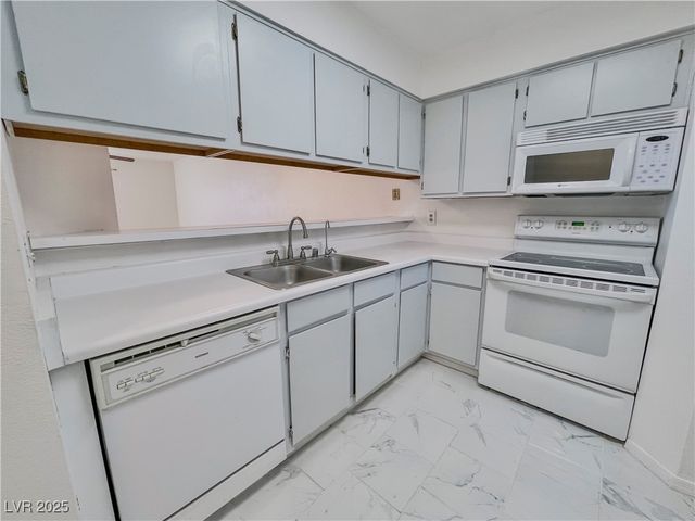 2044 Mesquite Lane 202, Laughlin, NV 89029