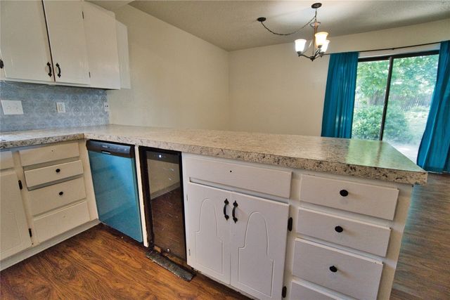 2207 Cottonwood Drive, Norman, OK 73071
