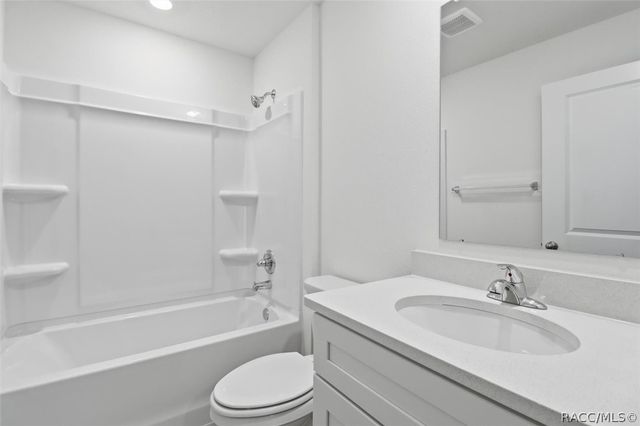 1818 W Lorraine Drive, Dunnellon, FL 34434