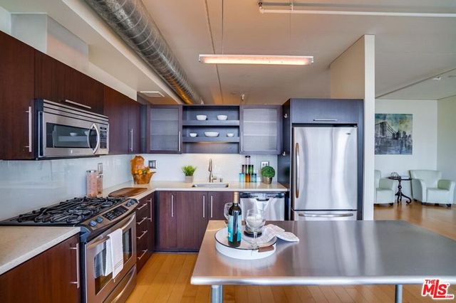 1100 S Hope Street 810, Los Angeles, CA 90015