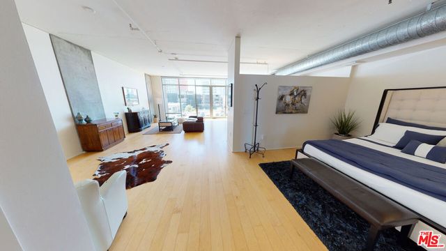 1100 S Hope Street 810, Los Angeles, CA 90015