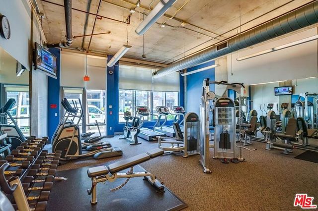 1100 S Hope Street 810, Los Angeles, CA 90015