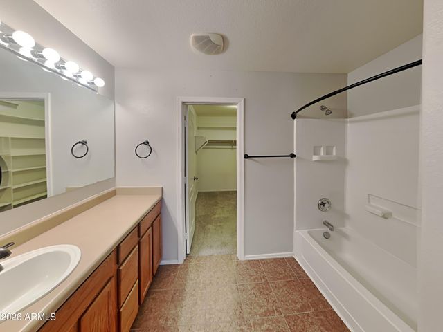 938 E KELSI Avenue, San Tan Valley, AZ 85140
