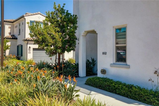 17540 Cameron Lane 102, Huntington Beach, CA 92647