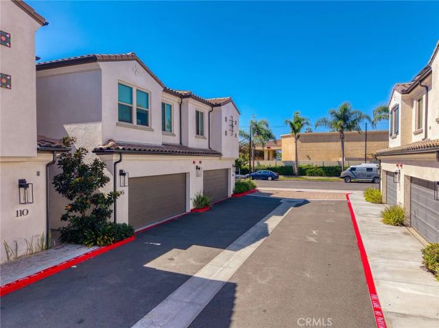 17540 Cameron Lane 102, Huntington Beach, CA 92647