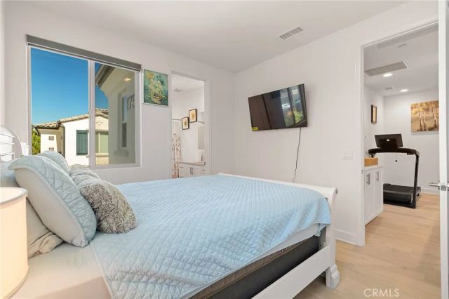 17540 Cameron Lane 102, Huntington Beach, CA 92647