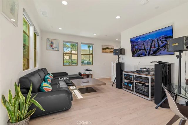 17540 Cameron Lane 102, Huntington Beach, CA 92647