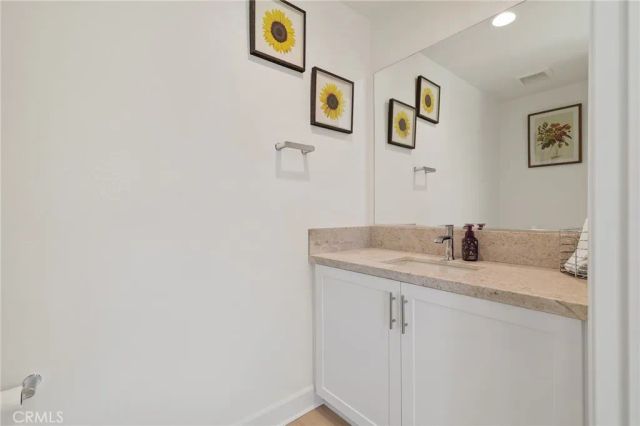 17540 Cameron Lane 102, Huntington Beach, CA 92647