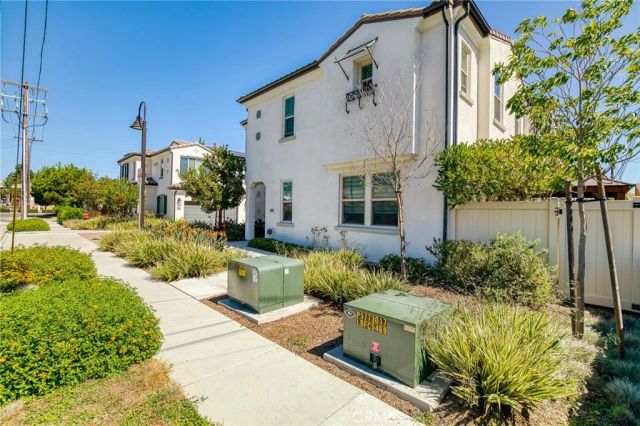 17540 Cameron Lane 102, Huntington Beach, CA 92647
