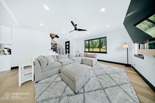 2194 W Sunlight Lane, Wasilla, AK 99654