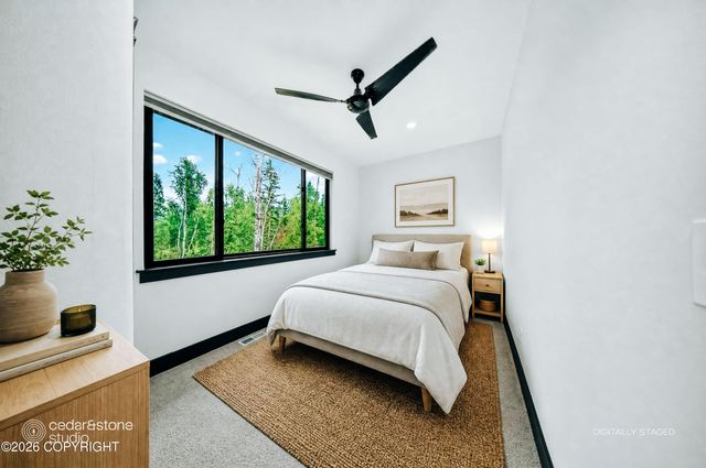 2194 W Sunlight Lane, Wasilla, AK 99654