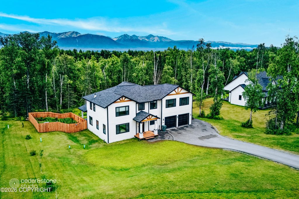 2194 W Sunlight Lane, Wasilla, AK 99654