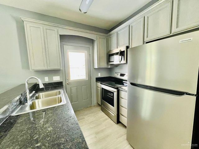 1702 Nassau Street, Edinburg, TX 78541