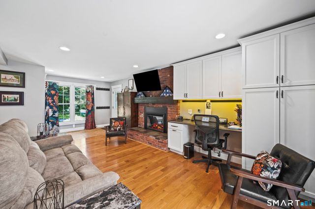 18 Wapping Wood Road, Ellington, CT 06029